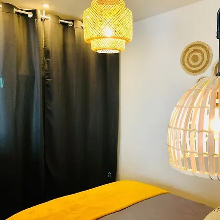 Joli Cosy Apartment *
